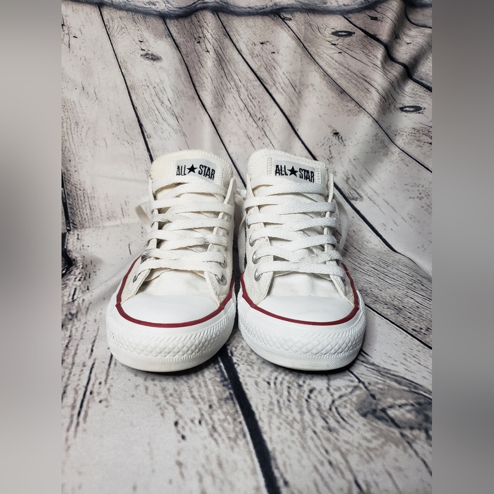 Unisex CONVERSE Chuck Taylor ALL STAR LOW TOP White Canvas Womans Size 7